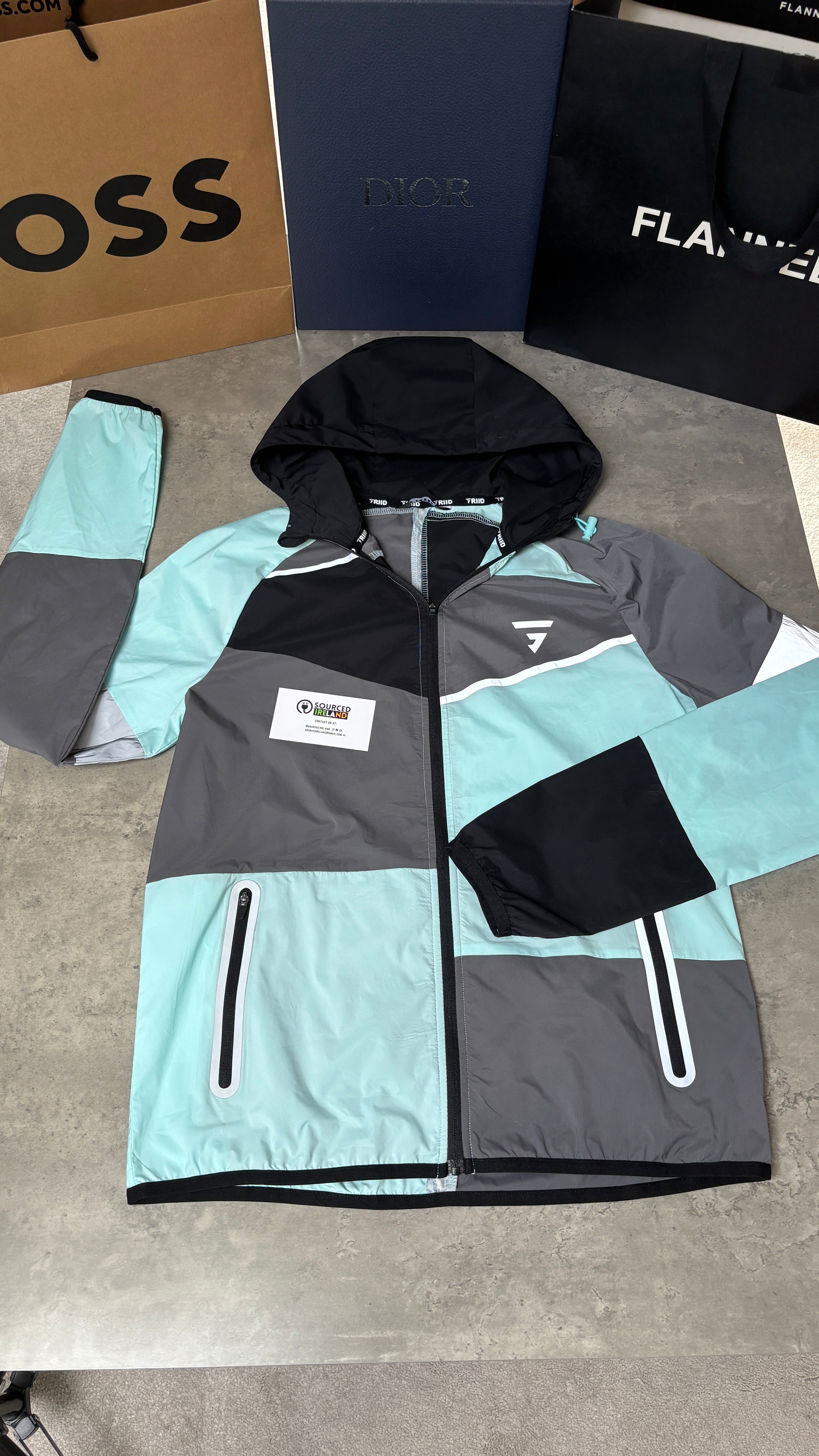 GRIID PANEL JACKET - IN HAND