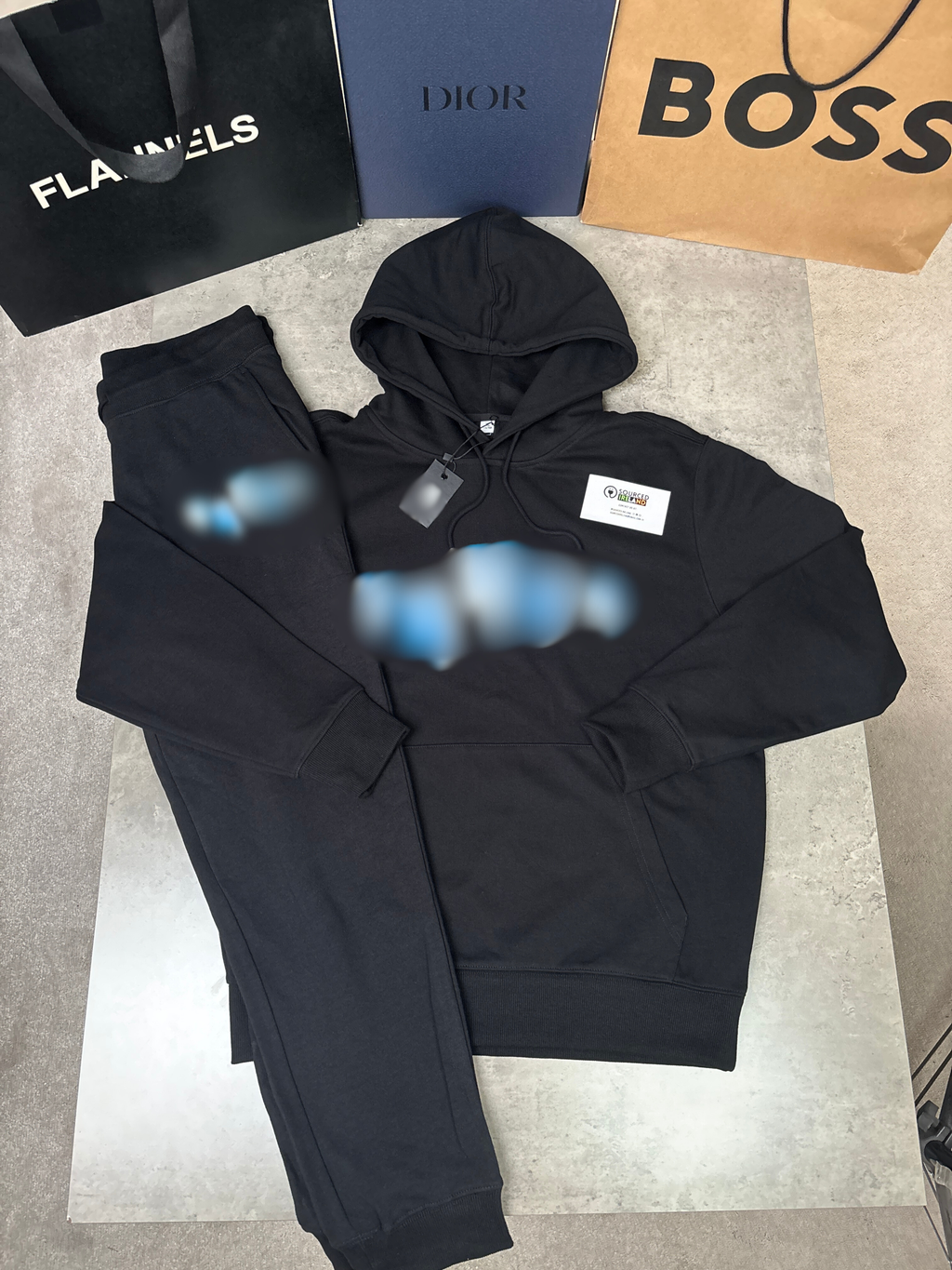 Y TRACKSUIT - IN HAND