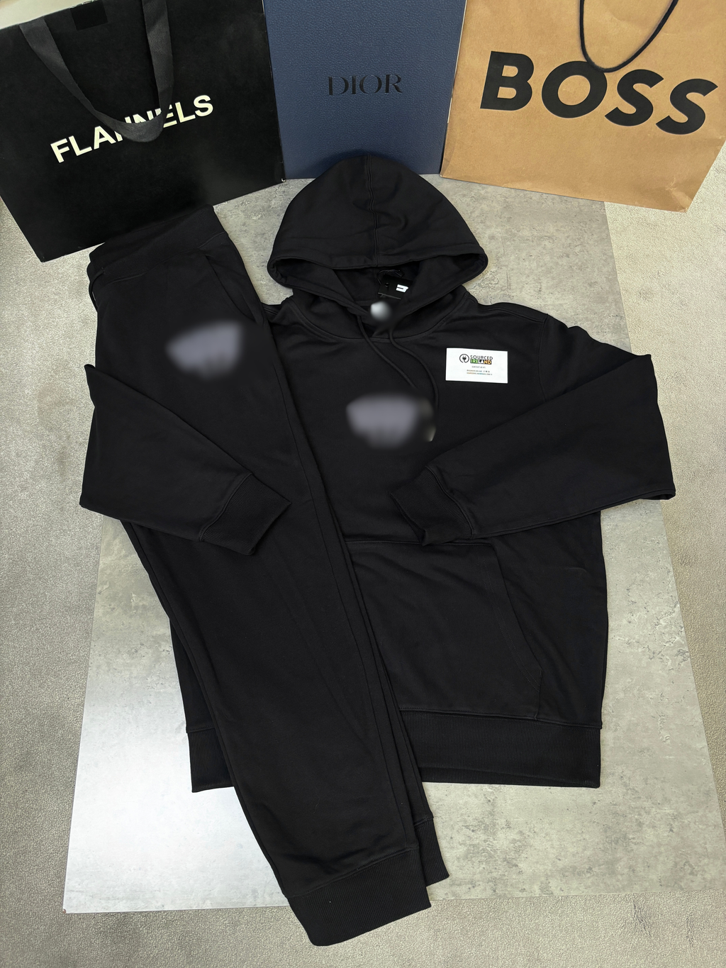 Y TRACKSUIT - IN HAND