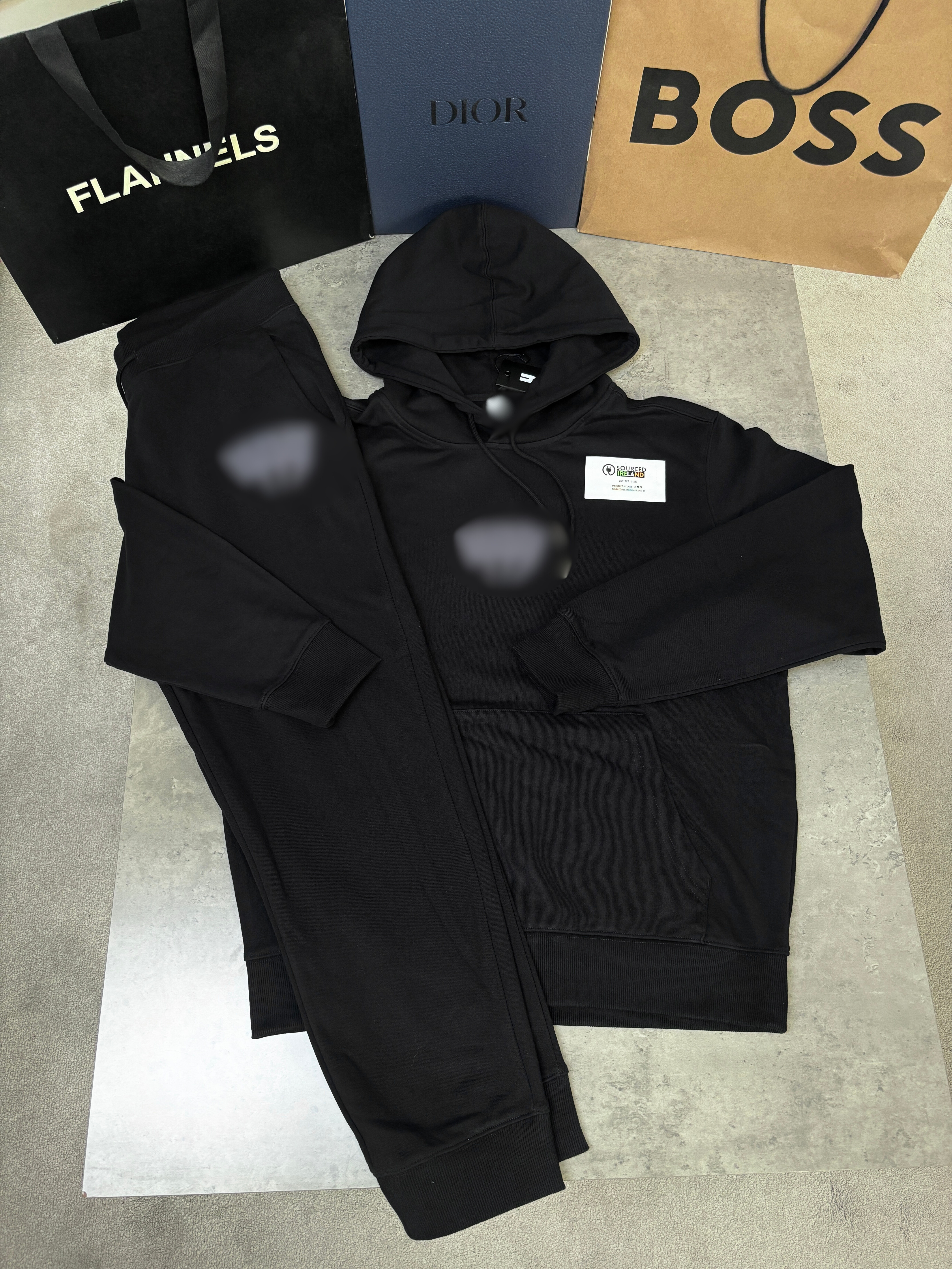 Y TRACKSUIT - IN HAND