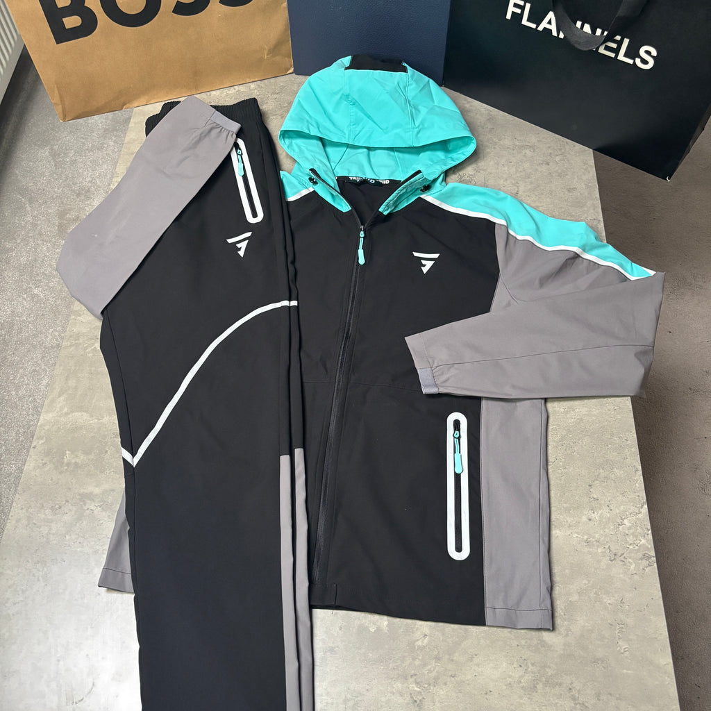 GRIID TRACKSUIT - IN HAND